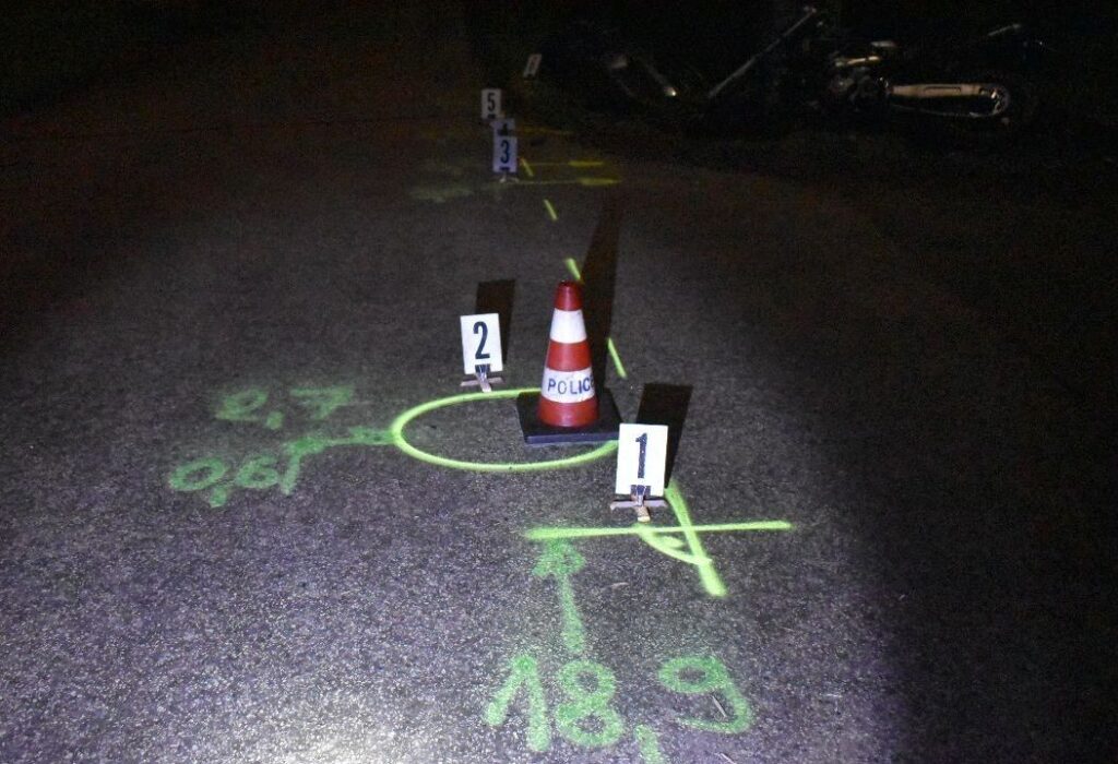 Segítségnyújtás elmulasztása miatt indult büntetőeljárás azzal a férfival szemben, aki nem adta meg az elsőbbséget a jobbról érkező motorosnak, emiatt összeütköztek. Fotó: police.hu