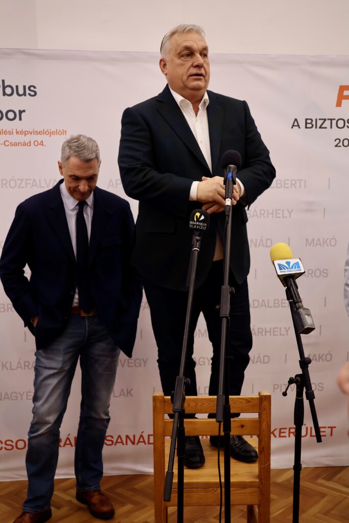 Orbán Viktor miniszterelnök Mártélyon, Czirbus Gábor választási fórumán. Fotó: Jeszenszky Zoltán
