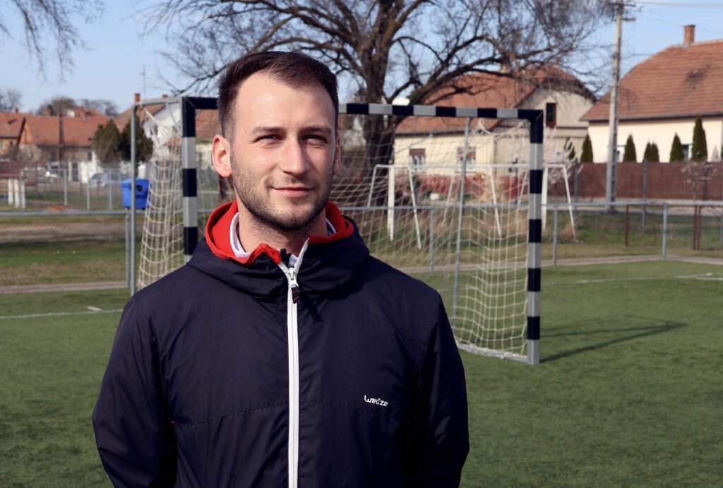 Szignum Kéttannyelvű Egyházi Általános Iskola, kistérségi diákolimpia, Makó, Makó Aréna, lány labdarúgás, fotó: Jeszenszky Zoltán, Czebe Ádám, testnevelő tanár