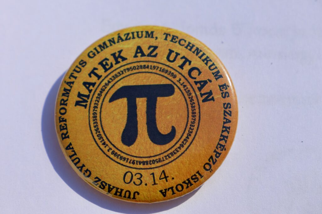 Nemzetközi Pi-nap, Makó, Juhász Gyula Református Gimnázium, Technikum és Szakközép Iskola, 2026. március 14., fotó: Jeszenszky Zoltán