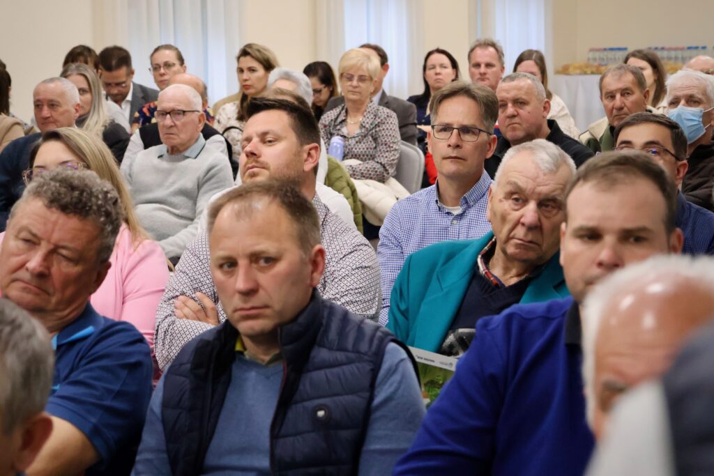 Gazdafórum Makón, a Nemzeti Agrárgazdasági Kamara (NAK) és a Magyar Gazdakörök és Gazdaszövetkezetek Szövetsége (MAGOSZ) közös rendezvénye 2026. március 26-án, a Korona szállóban. Fotó: Jeszenszky Zoltán