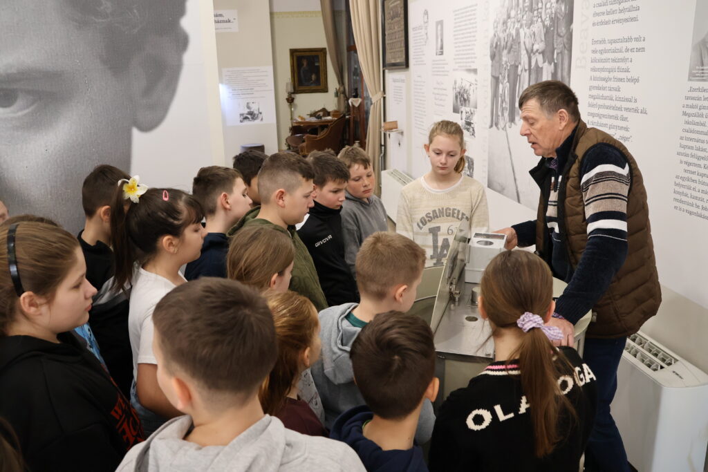 múzeum, Makó, Beporzók Napja